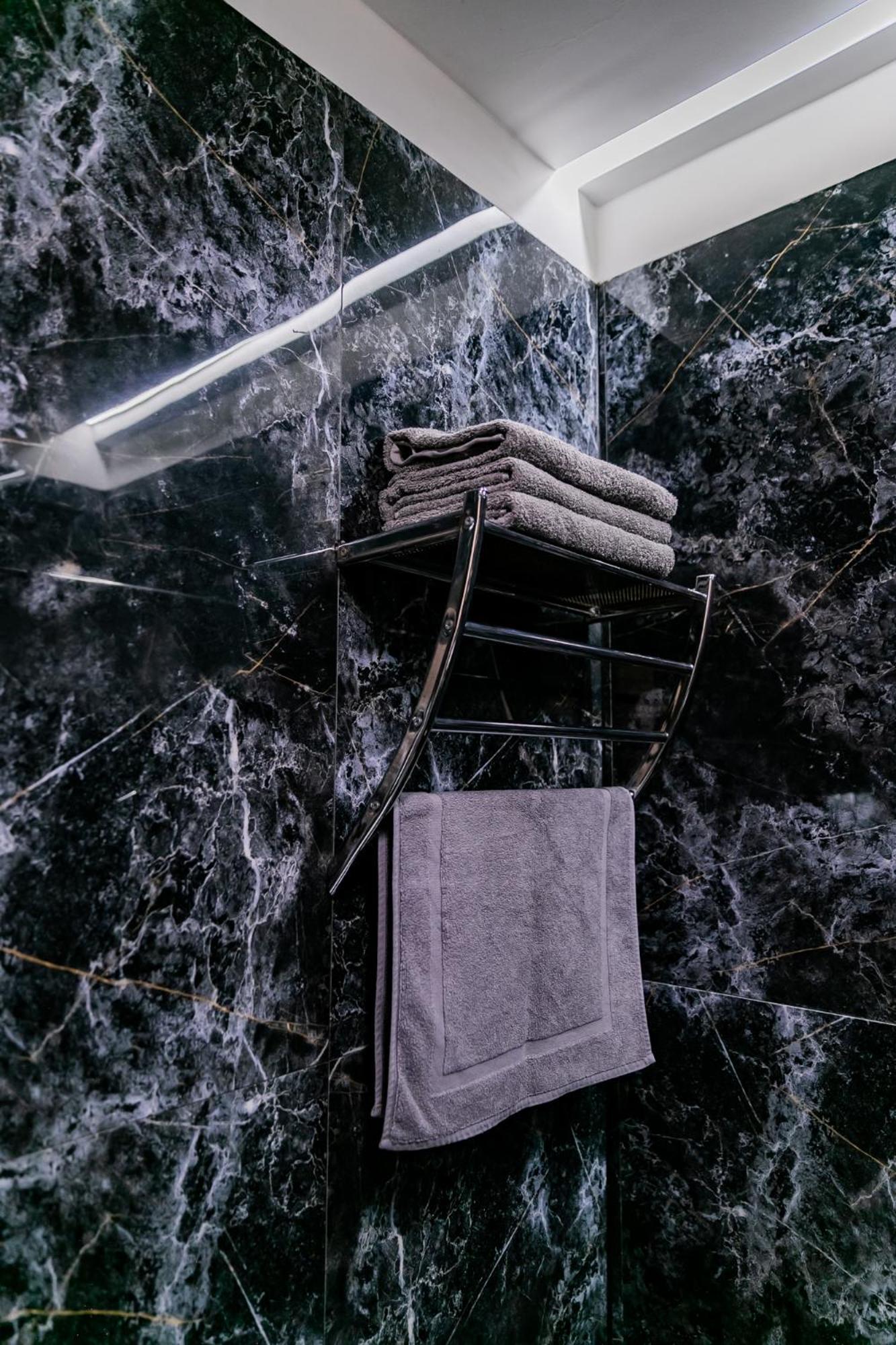 Motel1- A Megfizetheto Luxus! Dunaújváros 外观 照片