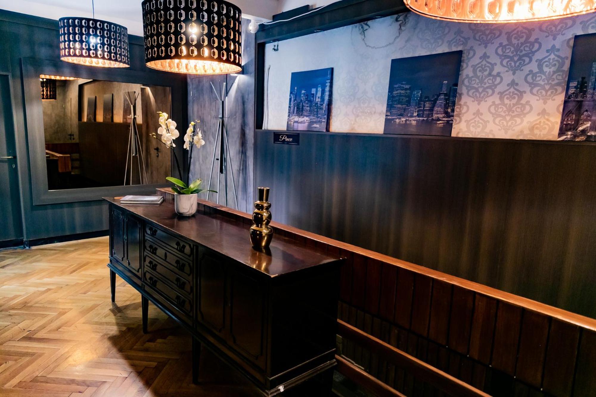 Motel1- A Megfizetheto Luxus! Dunaújváros 外观 照片