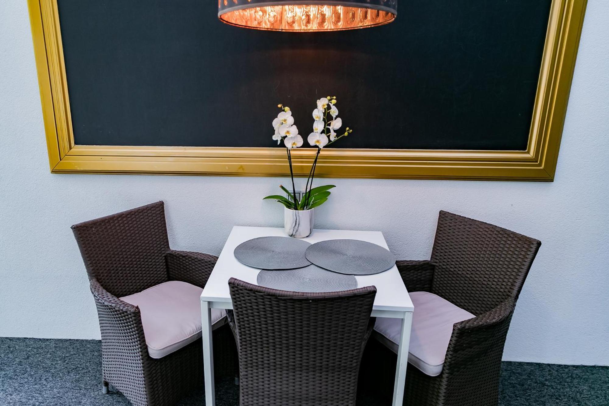 Motel1- A Megfizetheto Luxus! Dunaújváros 外观 照片