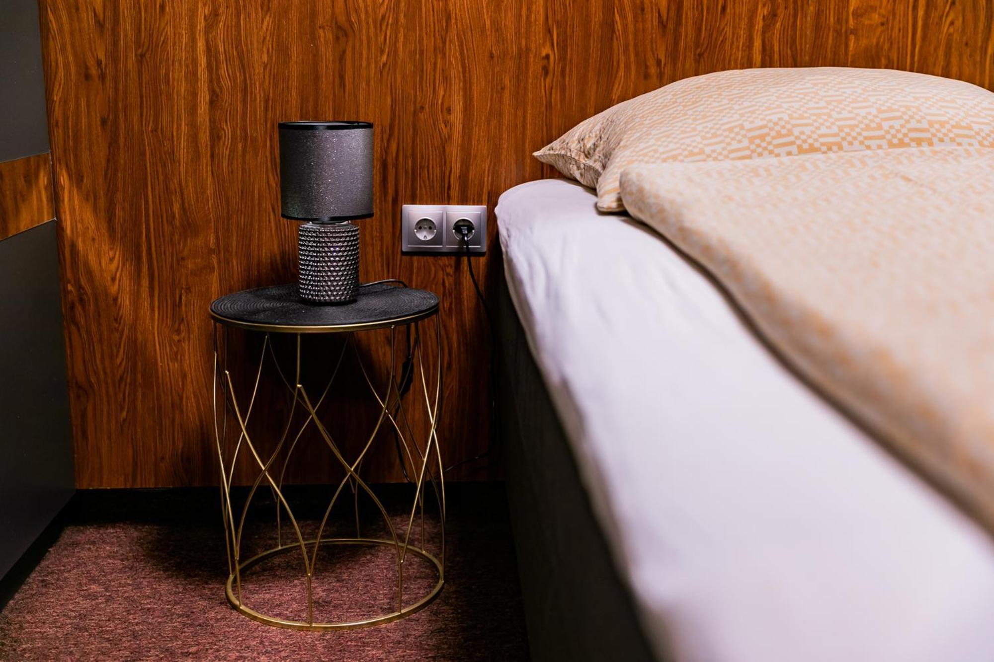Motel1- A Megfizetheto Luxus! Dunaújváros 外观 照片