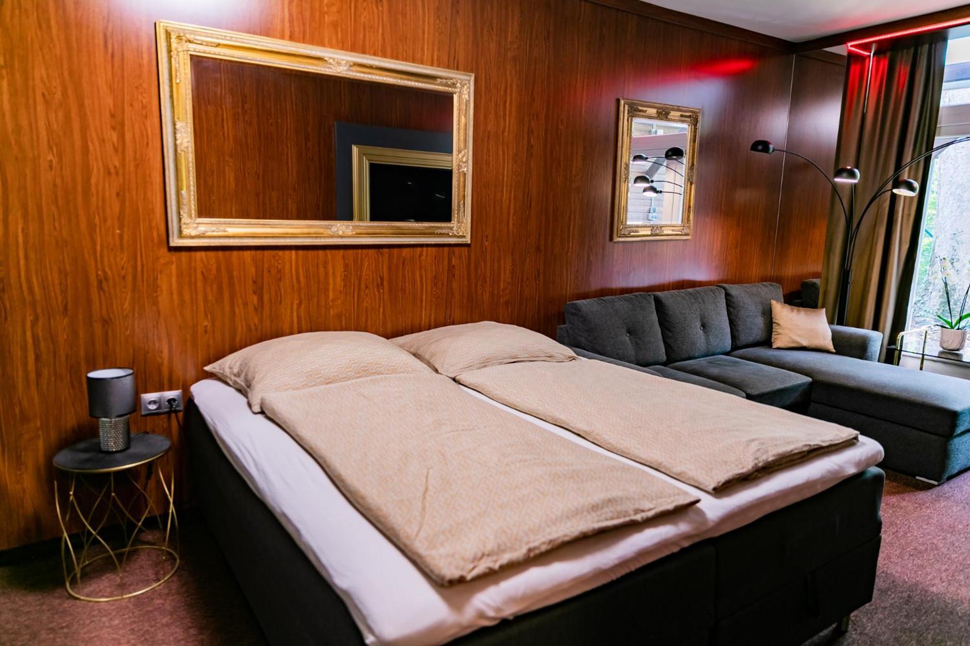 Motel1- A Megfizetheto Luxus! Dunaújváros 外观 照片